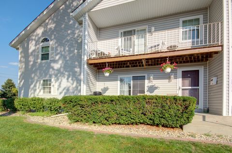 Photo of 1114 Ingalls Avenue #1-A, Joliet, IL 60435 (MLS # 12471123)