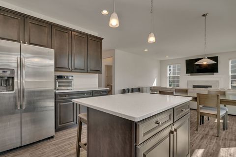 Tiny photo for 5815 Fairview Lane, Hoffman Estates, IL 60192 (MLS # 12465954)