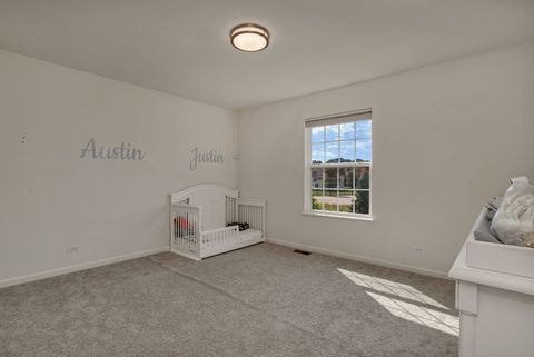 Tiny photo for 5815 Fairview Lane, Hoffman Estates, IL 60192 (MLS # 12465954)