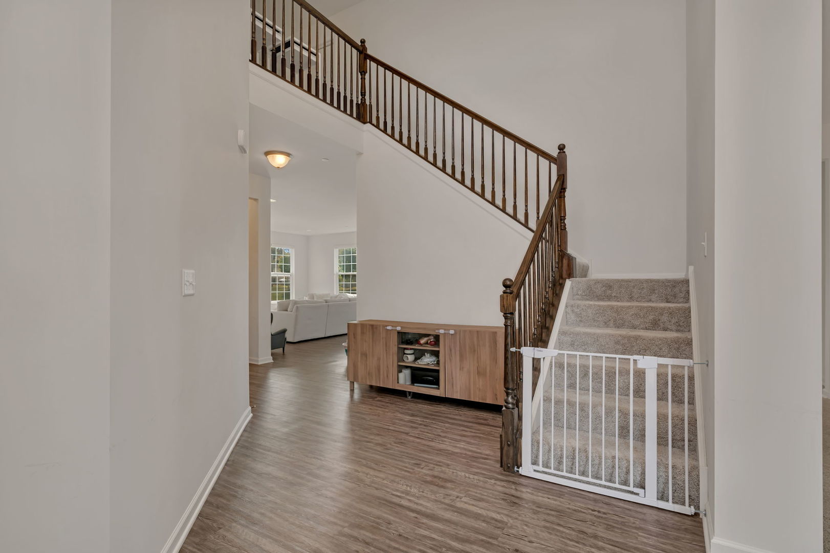 5815 Fairview Lane