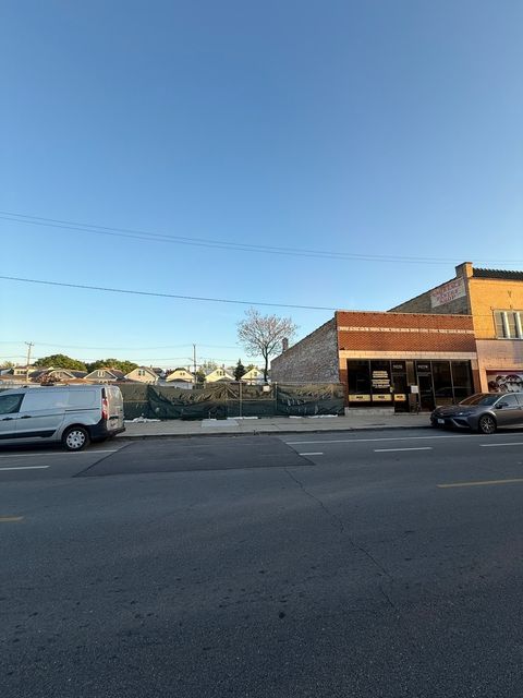 5921 W Lawrence Avenue Chicago IL 60630