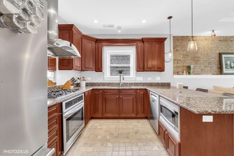 Tiny photo for 3933 N Marshfield Avenue #3S, Chicago, IL 60613 (MLS # 12620836)