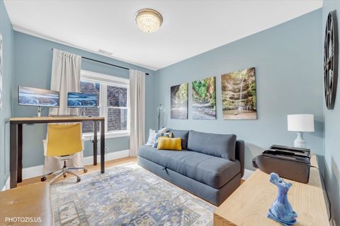 Tiny photo for 3933 N Marshfield Avenue #3S, Chicago, IL 60613 (MLS # 12620836)
