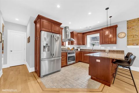 Tiny photo for 3933 N Marshfield Avenue #3S, Chicago, IL 60613 (MLS # 12620836)