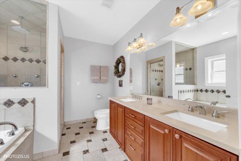 Tiny photo for 3933 N Marshfield Avenue #3S, Chicago, IL 60613 (MLS # 12620836)