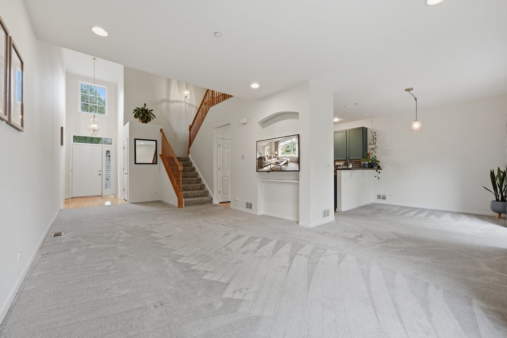 1905 Maureen Drive