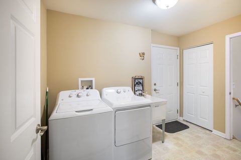 Tiny photo for 900 Jefferson Avenue, McHenry, IL 60050 (MLS # 12749717)