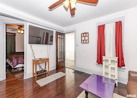 Tiny photo for 326 N VAIL Street, Geneseo, IL 61254 (MLS # QC4267217)