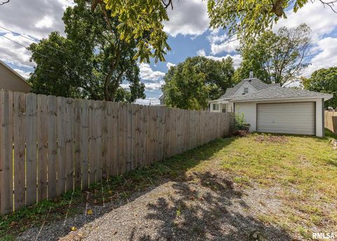 Tiny photo for 326 N VAIL Street, Geneseo, IL 61254 (MLS # QC4267217)