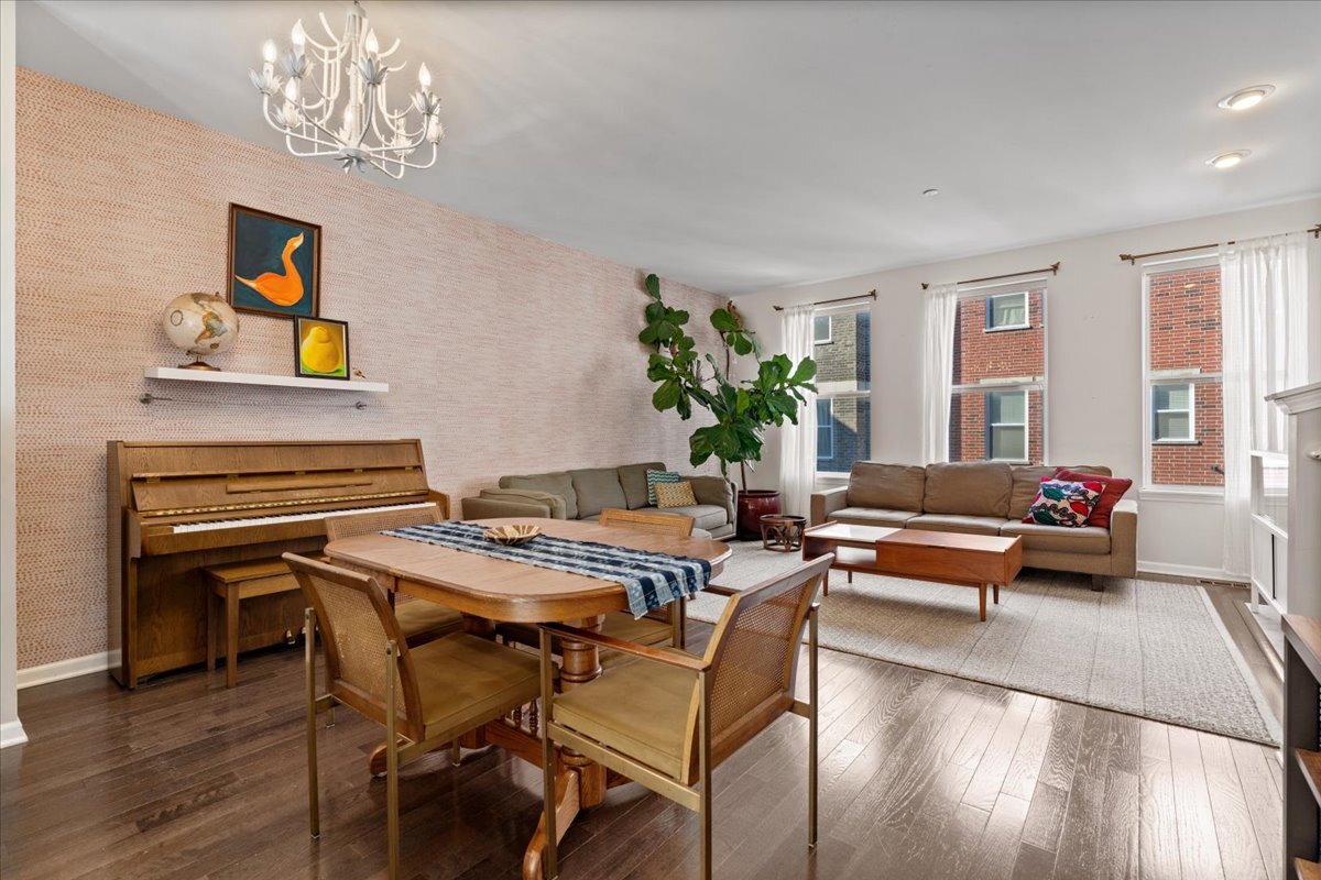 4647 S Lake Park Avenue D