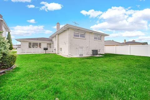 Tiny photo for 10916 Kingston Street, Westchester, IL 60154 (MLS # 12645729)