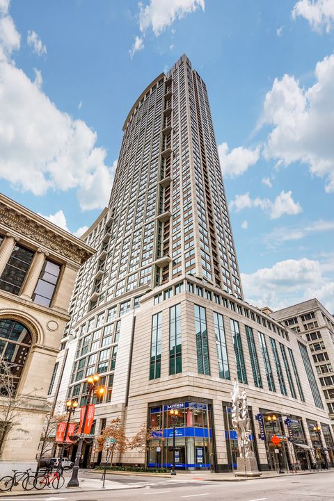130 N Garland Court 1411 Chicago IL 60602