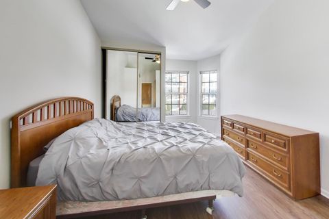 Tiny photo for 640 Sturnbridge Lane, Schaumburg, IL 60173 (MLS # 12596702)