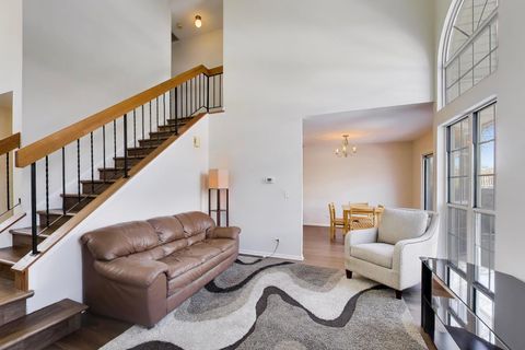 Tiny photo for 640 Sturnbridge Lane, Schaumburg, IL 60173 (MLS # 12596702)