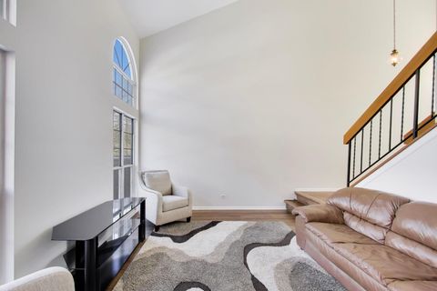 Tiny photo for 640 Sturnbridge Lane, Schaumburg, IL 60173 (MLS # 12596702)