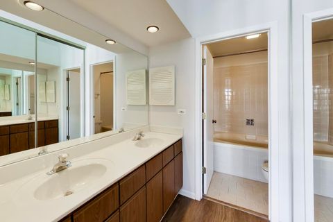 Tiny photo for 640 Sturnbridge Lane, Schaumburg, IL 60173 (MLS # 12596702)