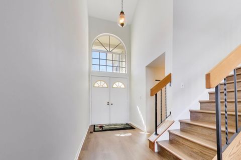 Tiny photo for 640 Sturnbridge Lane, Schaumburg, IL 60173 (MLS # 12596702)