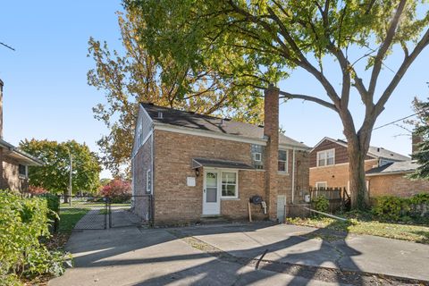Tiny photo for 8846 Austin Avenue, Morton Grove, IL 60053 (MLS # 12507773)