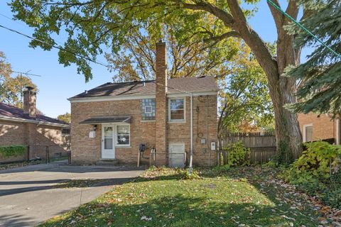 Tiny photo for 8846 Austin Avenue, Morton Grove, IL 60053 (MLS # 12507773)
