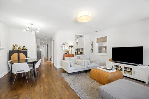 Tiny photo for 2648 N Seminary Avenue #2, Chicago, IL 60614 (MLS # 12619495)