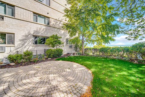 1050 W Columbia Avenue 3F Chicago IL 60626
