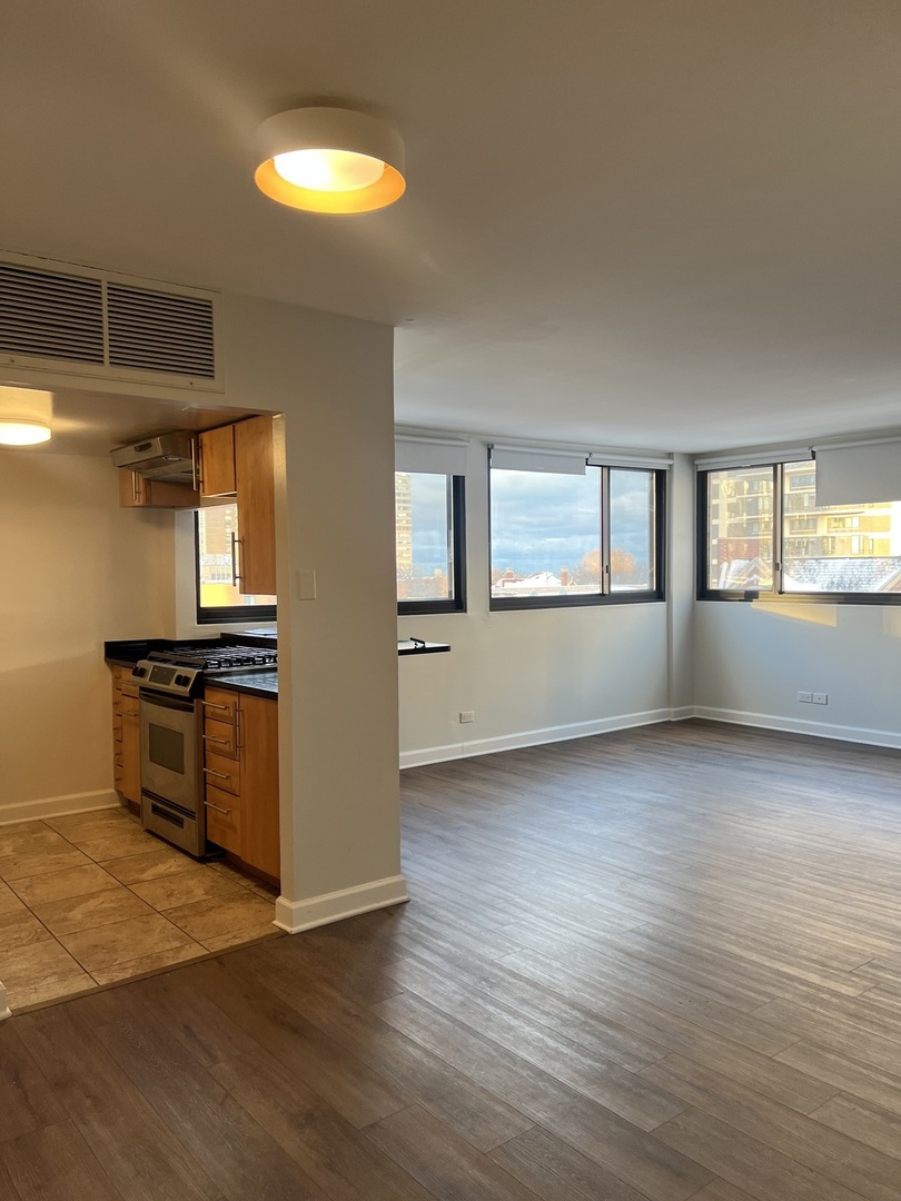 6150 N Kenmore Avenue 6A