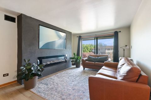 Tiny photo for 11015 S Theresa Circle #3C, Palos Hills, IL 60465 (MLS # 12368835)