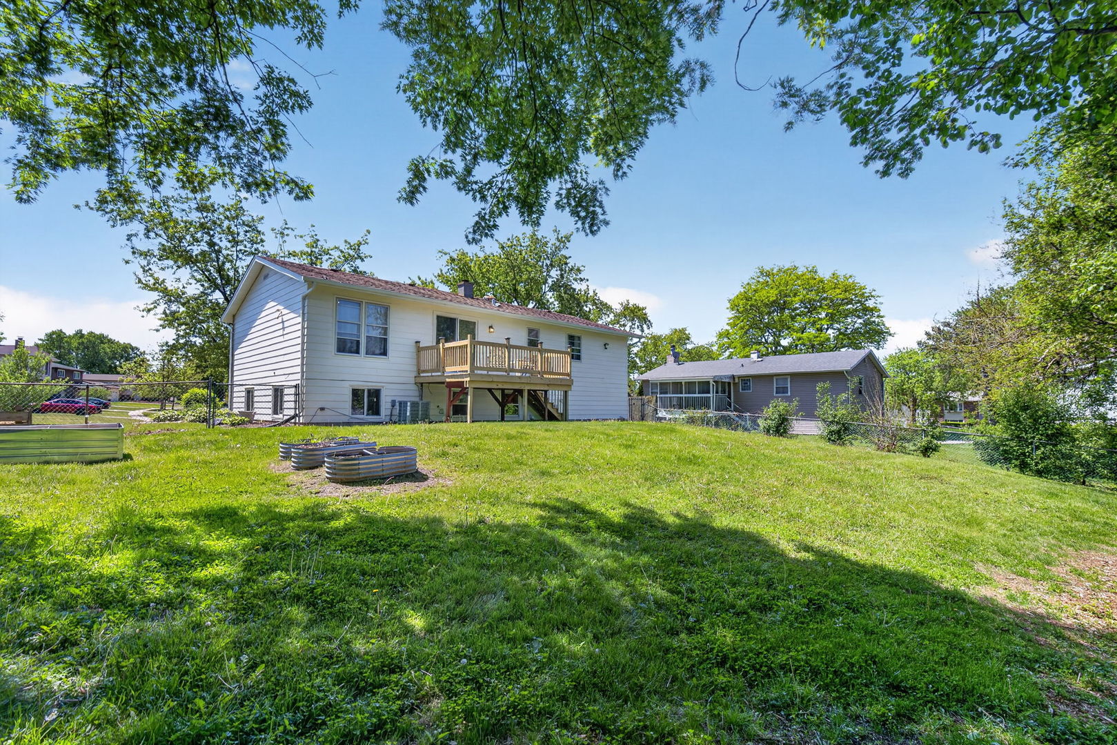 418 Charlestown Drive