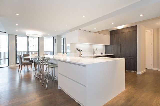 200 E Delaware Place 18F