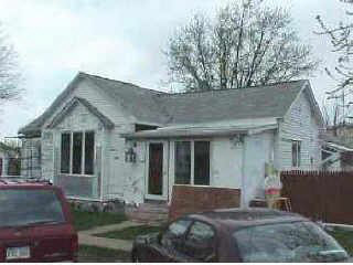Photo 1 of 1 — 107 W Center, Ellsworth, IL