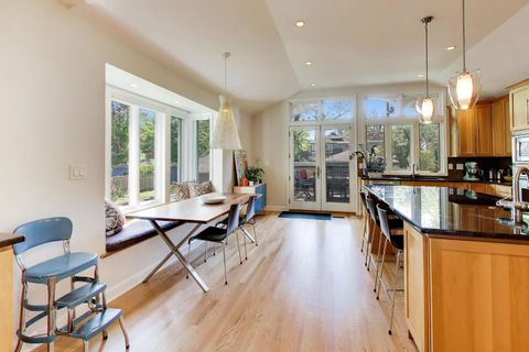 Tiny photo for 317 N Cuyler Avenue, Oak Park, IL 60302 (MLS # 12603968)