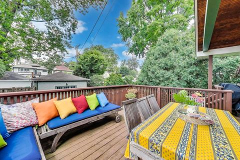 Tiny photo for 317 N Cuyler Avenue, Oak Park, IL 60302 (MLS # 12603968)