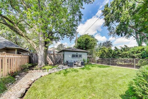 Tiny photo for 317 N Cuyler Avenue, Oak Park, IL 60302 (MLS # 12603968)