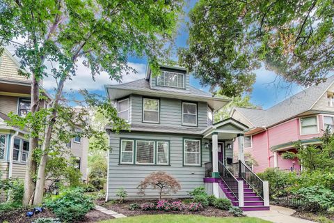 Tiny photo for 317 N Cuyler Avenue, Oak Park, IL 60302 (MLS # 12603968)