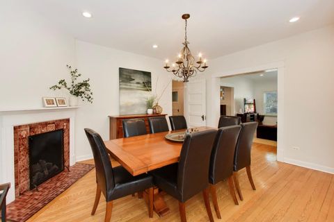 Tiny photo for 317 N Cuyler Avenue, Oak Park, IL 60302 (MLS # 12603968)