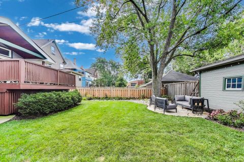 Tiny photo for 317 N Cuyler Avenue, Oak Park, IL 60302 (MLS # 12603968)