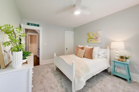 Tiny photo for 317 N Cuyler Avenue, Oak Park, IL 60302 (MLS # 12603968)