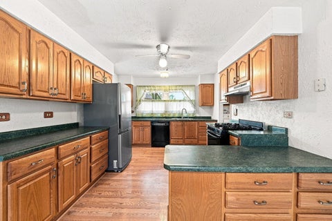 Tiny photo for 1600 Cambourne Lane, Schaumburg, IL 60194 (MLS # 12780229)