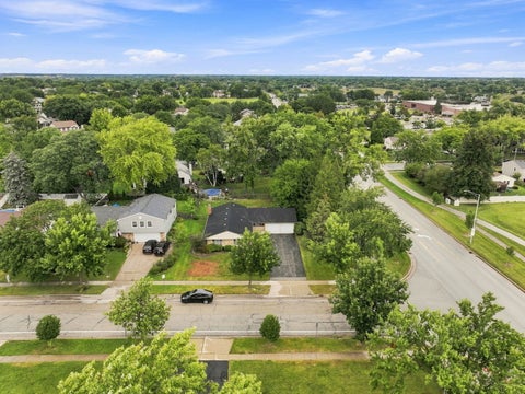 Tiny photo for 1600 Cambourne Lane, Schaumburg, IL 60194 (MLS # 12780229)