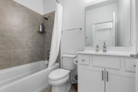 Tiny photo for 775 W Fairway Drive, Addison, IL 60101 (MLS # 12545138)