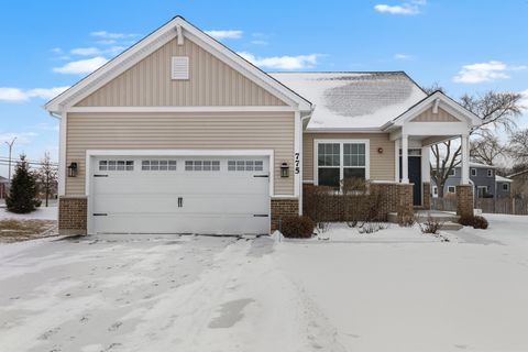 Photo of 775 W Fairway Drive, Addison, IL 60101 (MLS # 12545138)