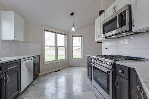 Tiny photo for 212 Willow Parkway, Buffalo Grove, IL 60089 (MLS # 12739139)