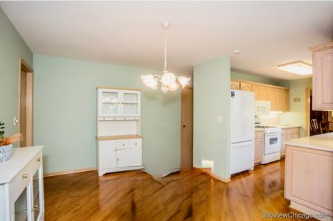 Tiny photo for 1116 Bristlecone Court #1116, Darien, IL 60561 (MLS # 12481510)