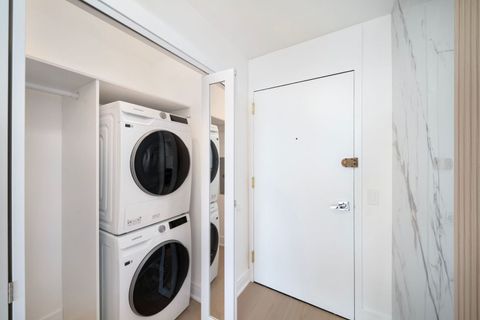 Tiny photo for 1560 N Sandburg Terrace #2705J, Chicago, IL 60610 (MLS # 12522006)