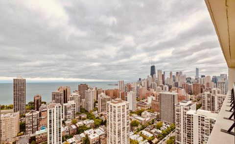 Tiny photo for 1560 N Sandburg Terrace #2705J, Chicago, IL 60610 (MLS # 12522006)