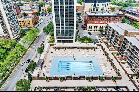 Tiny photo for 1560 N Sandburg Terrace #2705J, Chicago, IL 60610 (MLS # 12522006)