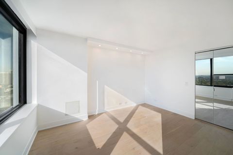 Tiny photo for 1560 N Sandburg Terrace #2705J, Chicago, IL 60610 (MLS # 12522006)