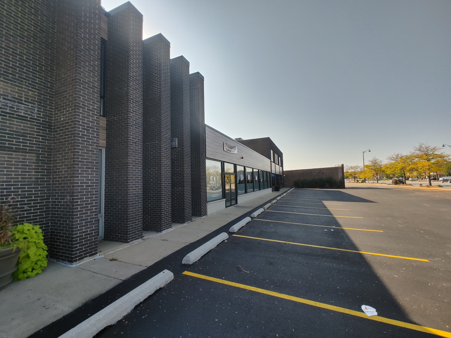 12201 S Harlem Avenue 12201-12211