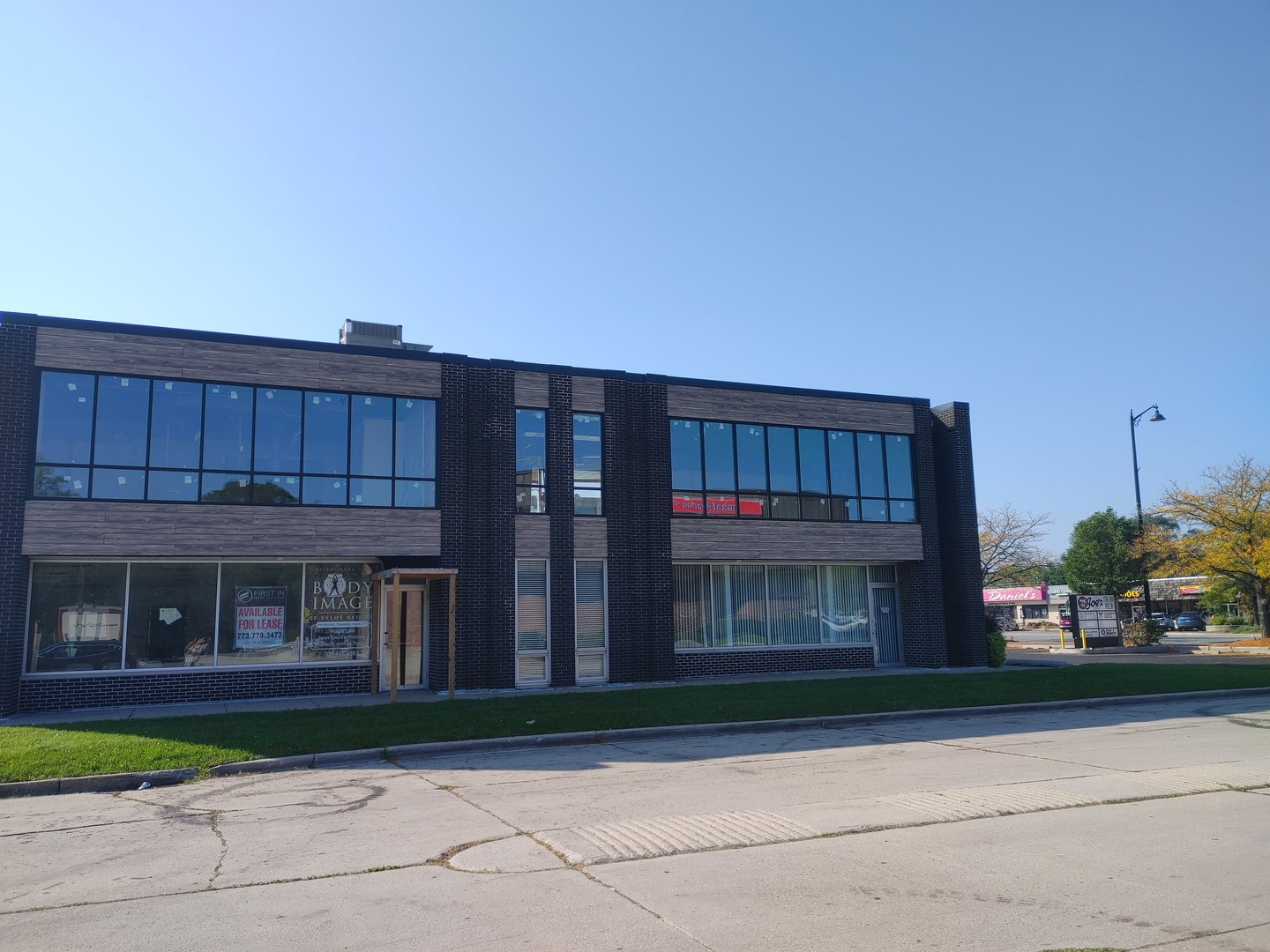 12201 S Harlem Avenue 12201-12211