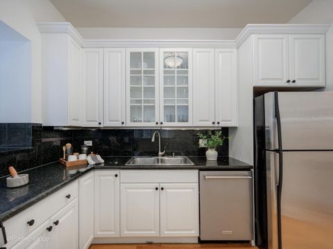 Tiny photo for 1429 N Dearborn Street #2N, Chicago, IL 60610 (MLS # 12495488)